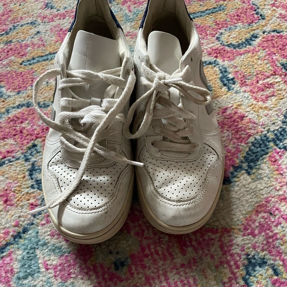 Women’s Vejas sneakers